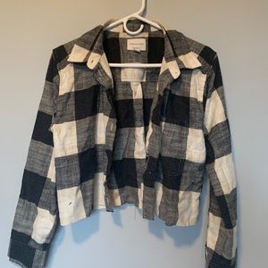 American Eagle cropped flannel button up